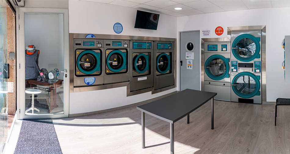 LAVANDERIA-AUTOSERVICIO-BARCELONA